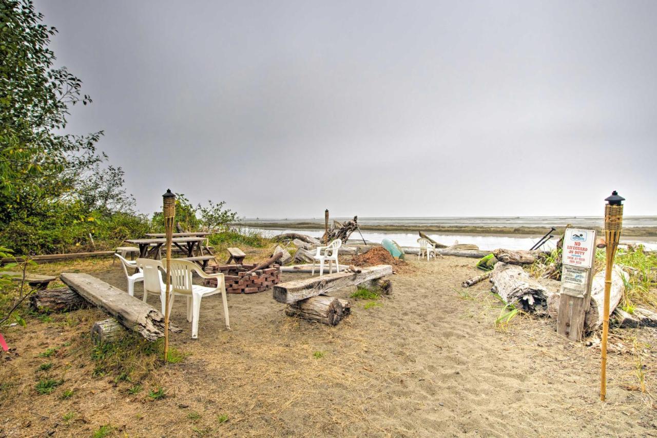 Warm Beach Hideaway With Private Beach! Stanwood Exterior foto